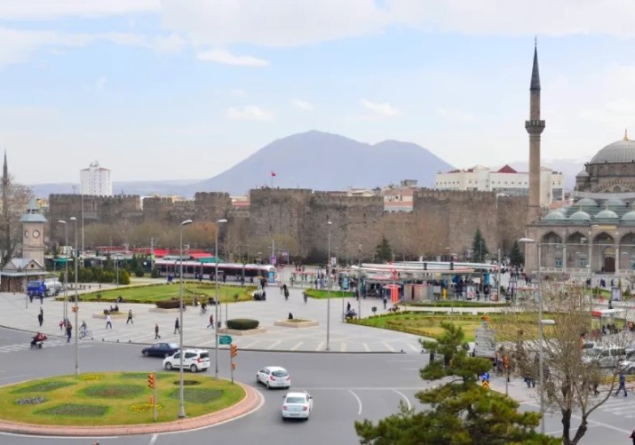 Kadeo Ajans Kayseri'de pazarlama ve reklam stratejilerini keşfedin. Kayseri'nin en iyi reklam ajansı ile web sitesi yaptır.