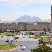 Kadeo Ajans Kayseri'de pazarlama ve reklam stratejilerini keşfedin. Kayseri'nin en iyi reklam ajansı ile web sitesi yaptır.